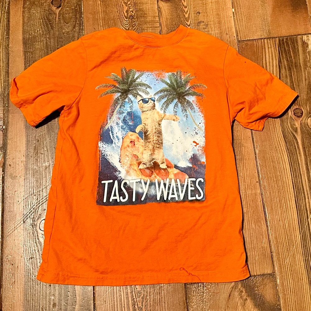 Wonder Nation Bright Orange Tee w Graphic of Sufing Cat on Pizza